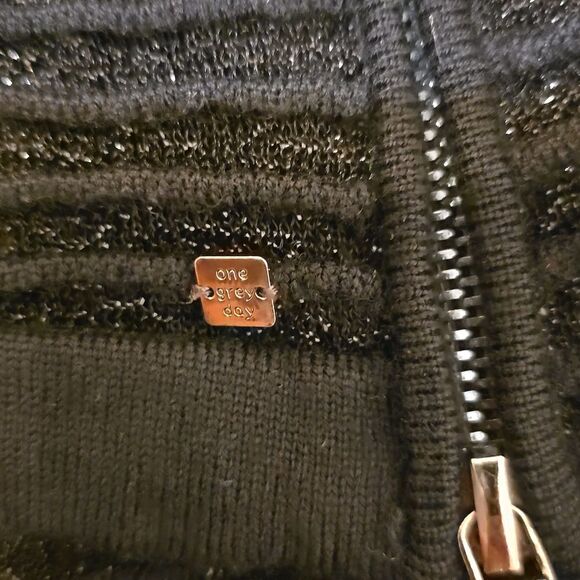 ONE GREY DAY RIBBED SHEER/SHIMMERING BLOUSE XS - Picture 10 of 10